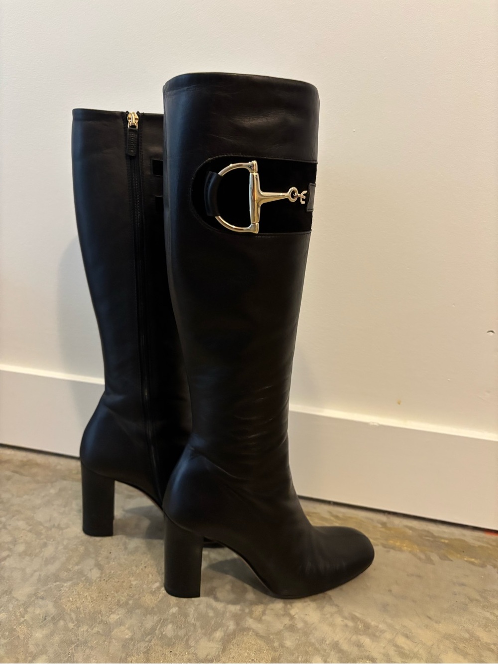 Gucci Black Leather Knee-High Boots with Gold Horsebit